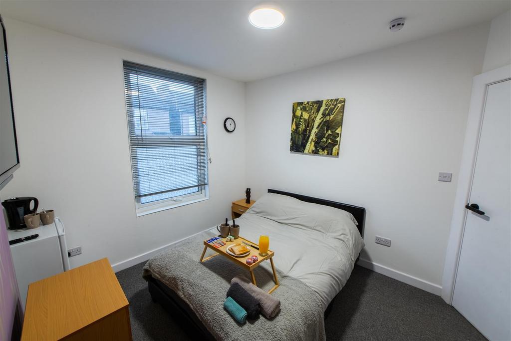 61kingsleyave4.JPG