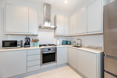 3 bedroom flat for sale, Oxberry Avenue, Fulham, London