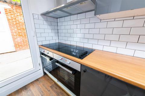 Studio to rent, Union Street, Maidstone ME15