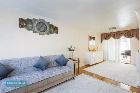 3 bedroom end of terrace house for sale, Cedar Close, Bridgwater