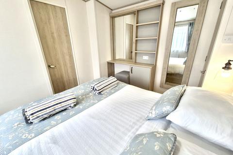 2 bedroom lodge for sale, NEWQUAY TR8