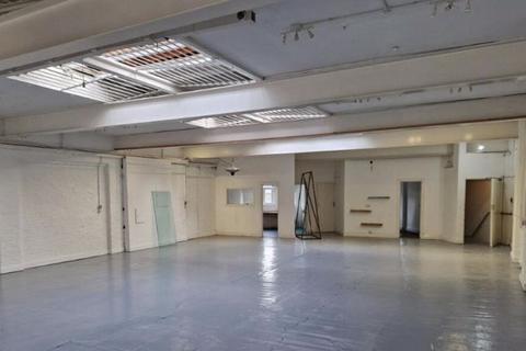 Workshop & retail space to rent, Haggerston Road, London E8