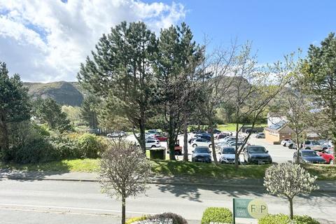 2 bedroom mews for sale, Beaconsway , Conwy