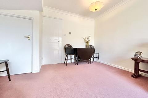 2 bedroom mews for sale, Beaconsway , Conwy