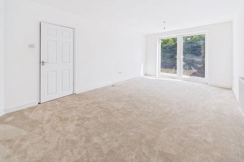 397 Windermere Road, Middleton, Manchester, M24 4LJ