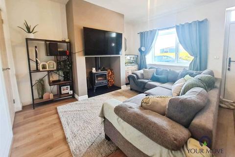 24 Dandy Row, Darwen, BB3 3BL