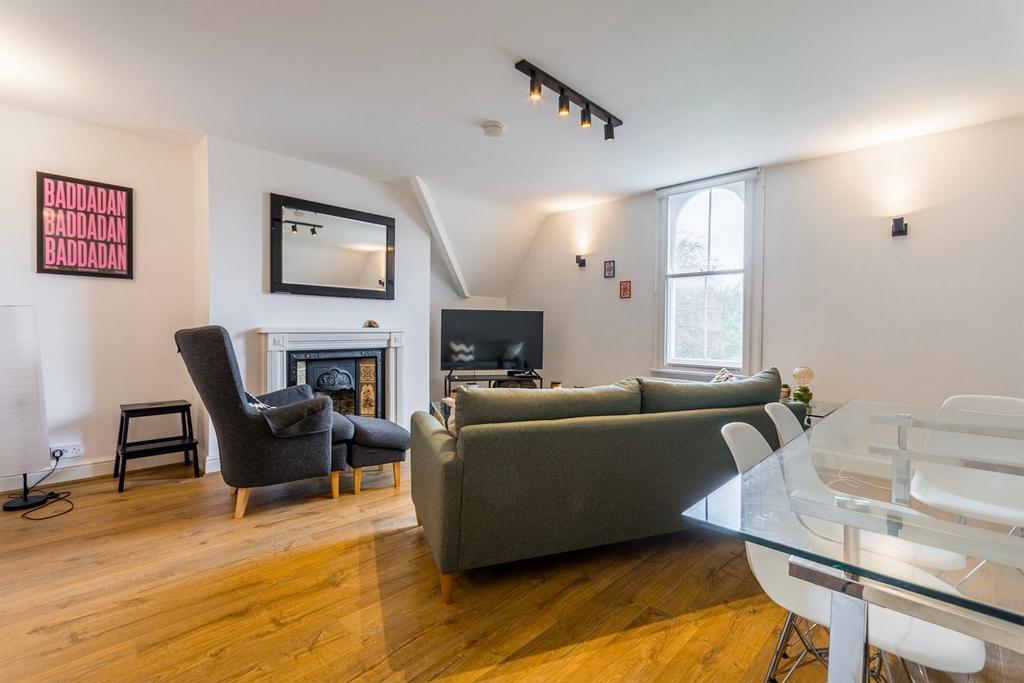 Apartment in Nottingham, The Park - View 3