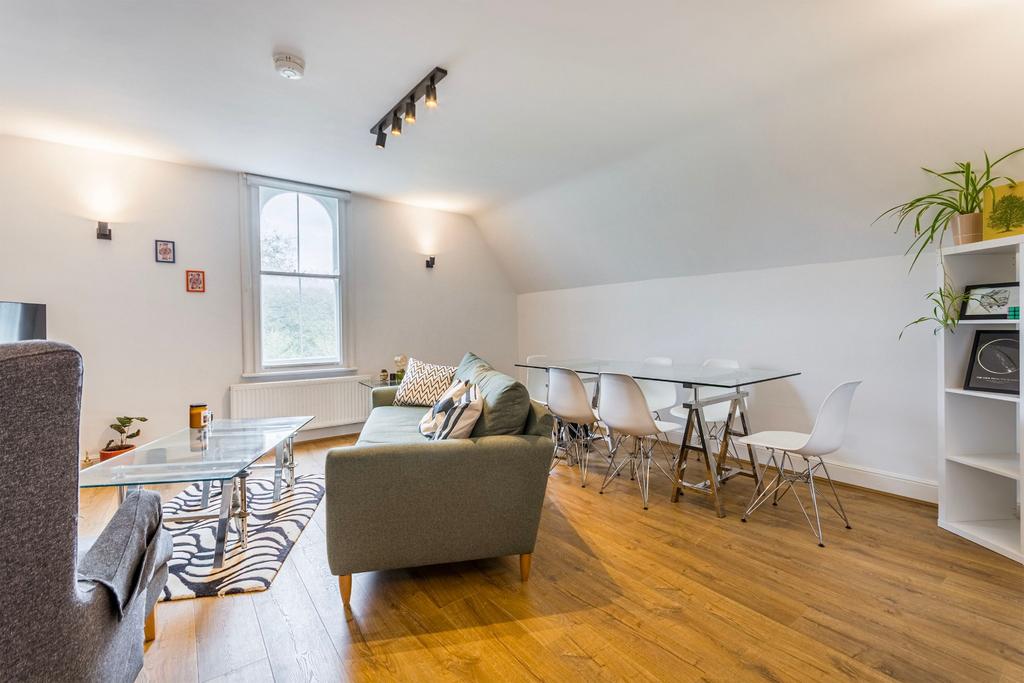 Apartment in Nottingham, The Park - View 4