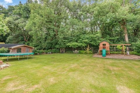Woodside Abinger Lane, Abinger Common, Dorking, RH5 6JF
