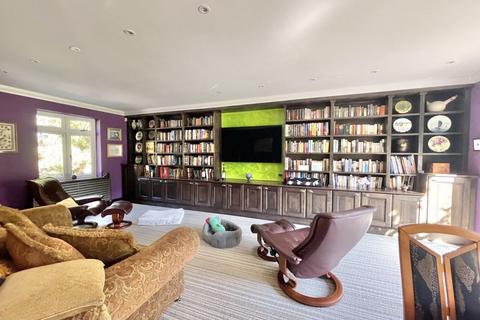 5 bedroom detached house for sale, Ruxley Ridge, Esher