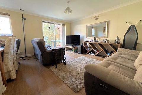 3 bedroom semi-detached house for sale, Caer Peris View, Fareham PO16