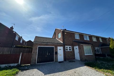 3 bedroom semi-detached house to rent, Hampstead Drive, Mackworth, DE22