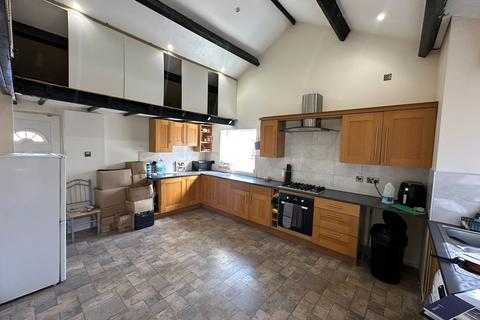3 bedroom semi-detached house to rent, Hampstead Drive, Mackworth, DE22