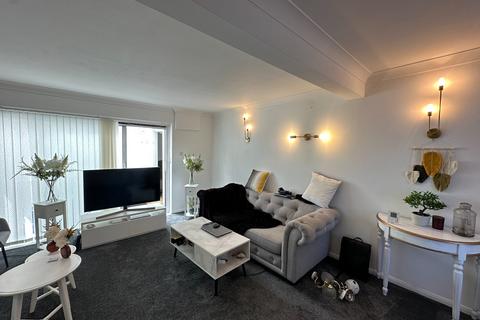 3 bedroom semi-detached house to rent, Hampstead Drive, Mackworth, DE22