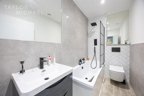 2 bedroom apartment to rent, Montpelier Road, Brighton