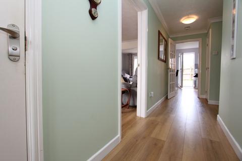4 bedroom detached house for sale, Heol Broadland, Barry, CF62