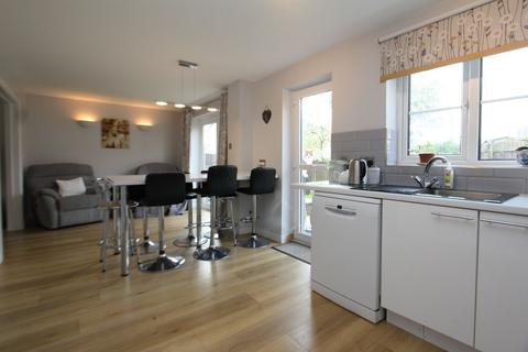 4 bedroom detached house for sale, Heol Broadland, Barry, CF62