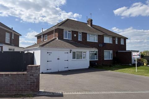 47 Ashwood Way, Hucclecote, Gloucester, GL3 3JE