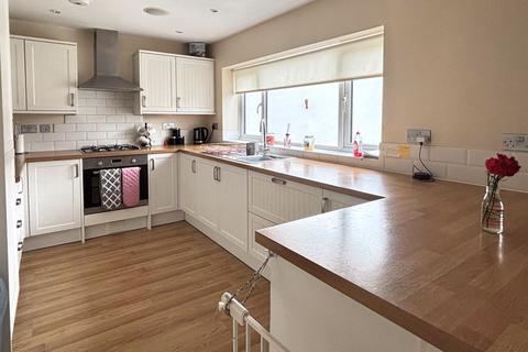 4 bedroom semi-detached house for sale, Ashwood Way, Huccelcote, Gloucester
