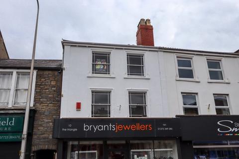 3 bedroom apartment to rent, The Triangle, Clevedon
