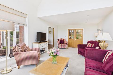 Applegarth Brickyard Lane, Drakes Broughton, Pershore, WR10 2AH