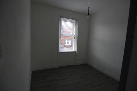 3 bedroom flat to rent, Parmontley Street, Newcastle upon Tyne, NE15