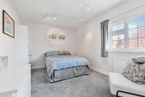 5 The Gowans, Sutton On The Forest, York, YO61 1DL