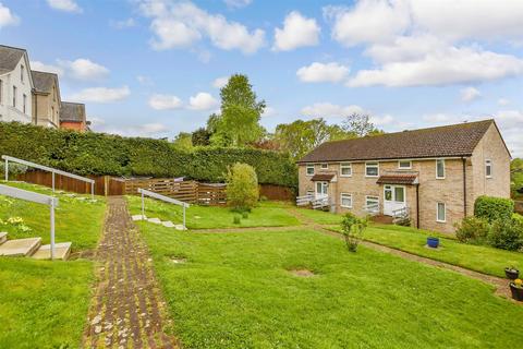 2 bedroom apartment for sale, Fairlight Court, Tonbridge TN10