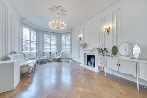 2 Dartmouth Road, London, NW2 4EU