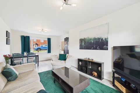 40 Essex Close, Worcester, WR2 5RW