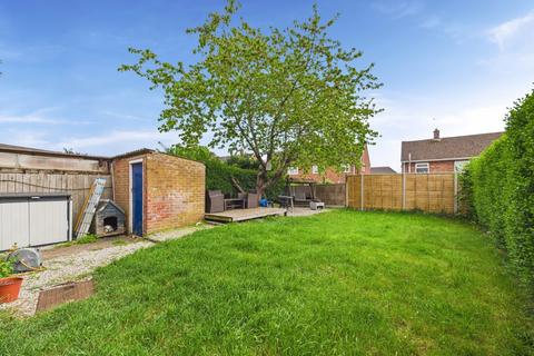 40 Essex Close, Worcester, WR2 5RW