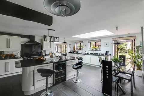 5 bedroom detached house for sale, Homefield Road, Warlingham, Surrey, CR6 9HQ