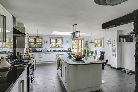 5 bedroom detached house for sale, Homefield Road, Warlingham, Surrey, CR6 9HQ