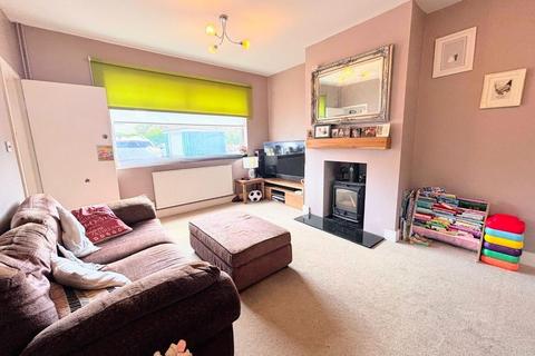 5 bedroom terraced house for sale, Windrush Road, Hardingstone, Northampton NN4
