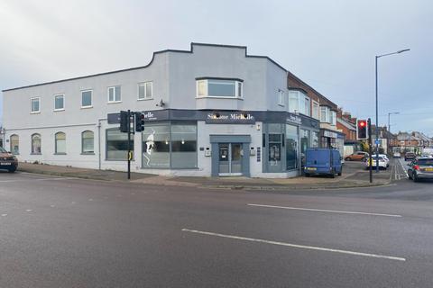 Mixed use for sale, 73-75 High Road West, IP11