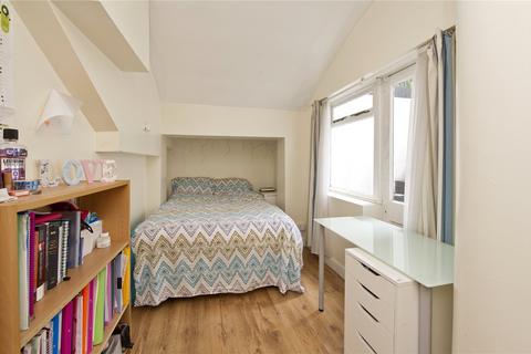 2 bedroom apartment to rent, London SW5