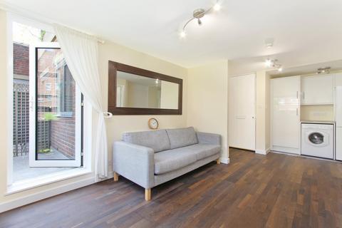 2 bedroom apartment to rent, London W2