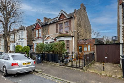 1 bedroom maisonette for sale, London E10