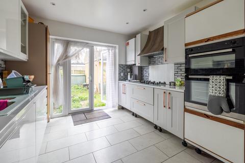 1 bedroom maisonette for sale, London E10