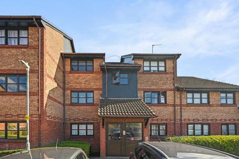1 bedroom flat to rent, Avonmouth Road, Dartford, DA1