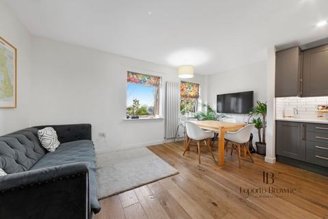 2 bedroom flat for sale, Plough Close, NW10