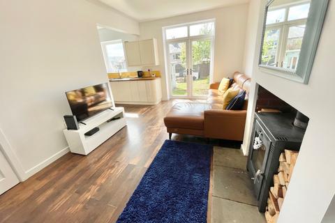 84 Ashton Drive, Lancaster, LA1 2LH