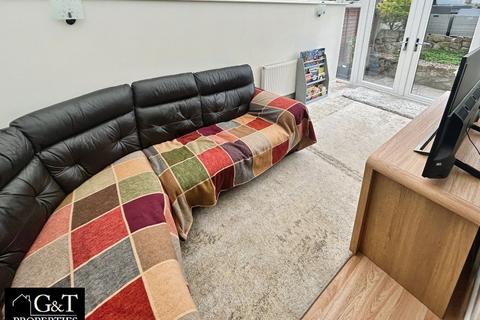 66 Aintree Way, Dudley, DY1 2SL