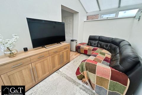 66 Aintree Way, Dudley, DY1 2SL