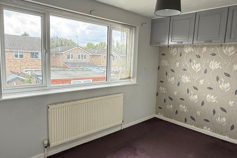 2 bedroom semi-detached house to rent, Oakridge Drive, Willenhall, WV12
