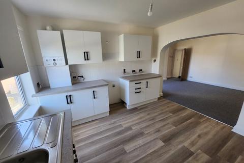 1 bedroom apartment to rent, Kerrison Road