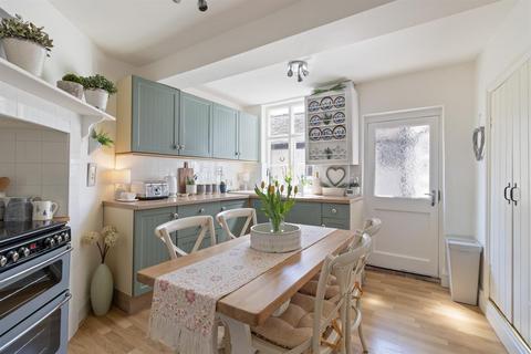 4 bedroom terraced house for sale, 8 Church Street, Upton Upon Severn, Worcestershire, WR8