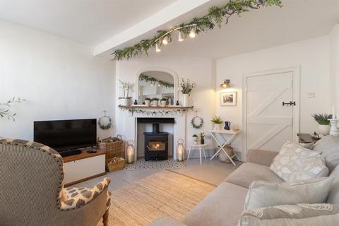 4 bedroom terraced house for sale, 8 Church Street, Upton Upon Severn, Worcestershire, WR8