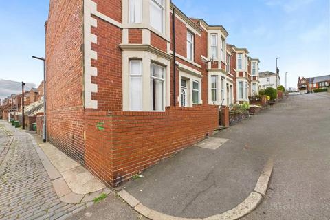 5 bedroom end of terrace house for sale, Enfield Road, Gateshead, NE8