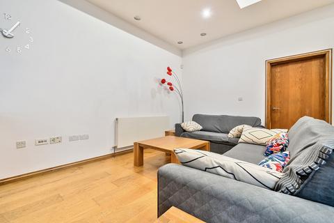 undefined, Kings Road, Berkshire RG1
